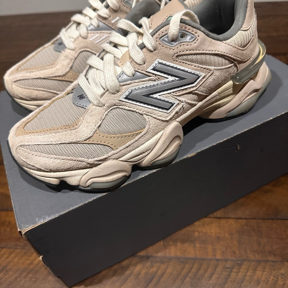 New Balance 9060 Sea Salt - Unisex with Gray Accents
